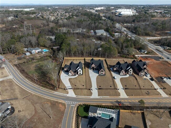 Building Photo - 407 Buford