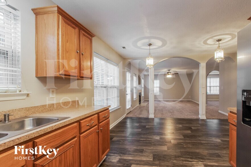 Building Photo - 2038 Twilight Ln