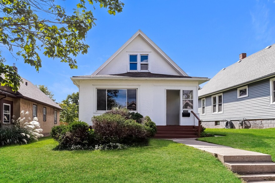 Building Photo - 2859 Corby St