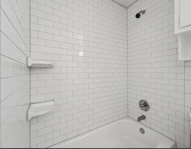 Building Photo - 3427 Willowrun Dr