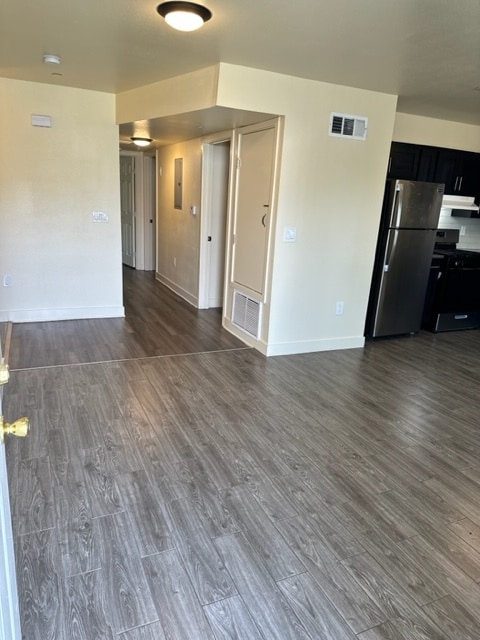 Building Photo - 322-324 E 33rd St