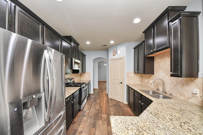 Building Photo - 2406 Aura Ct