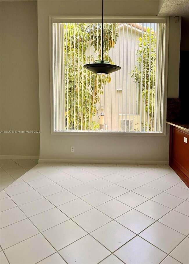 Building Photo - 5136 NW 99th Way