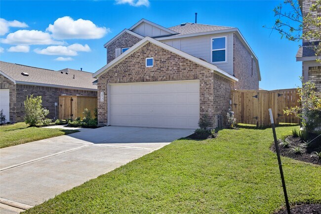 Building Photo - 28731 Bottom Grass Trl
