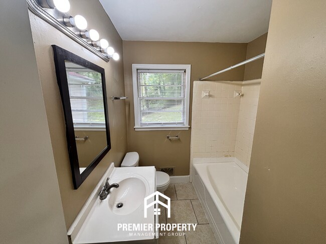 Building Photo - 3609 Pinson Heights Cir
