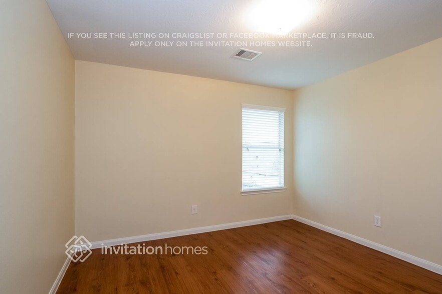 Building Photo - 18715 Dennington Dr