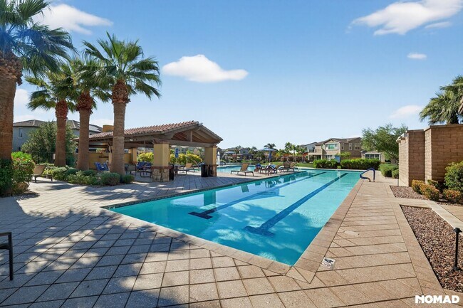 Building Photo - 4060 S Thistle Dr