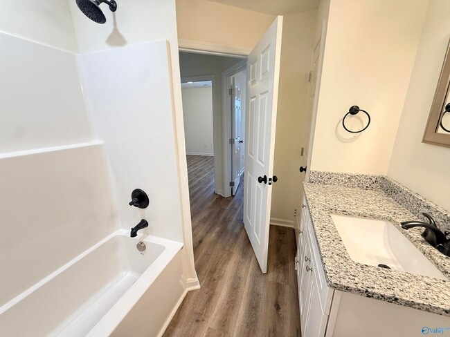 Building Photo - 103 Oakwood Meadows Dr