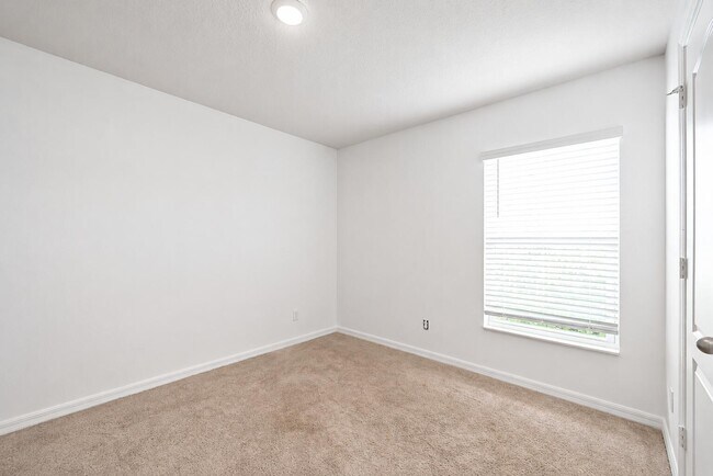 Building Photo - 5318 Imagination Dr