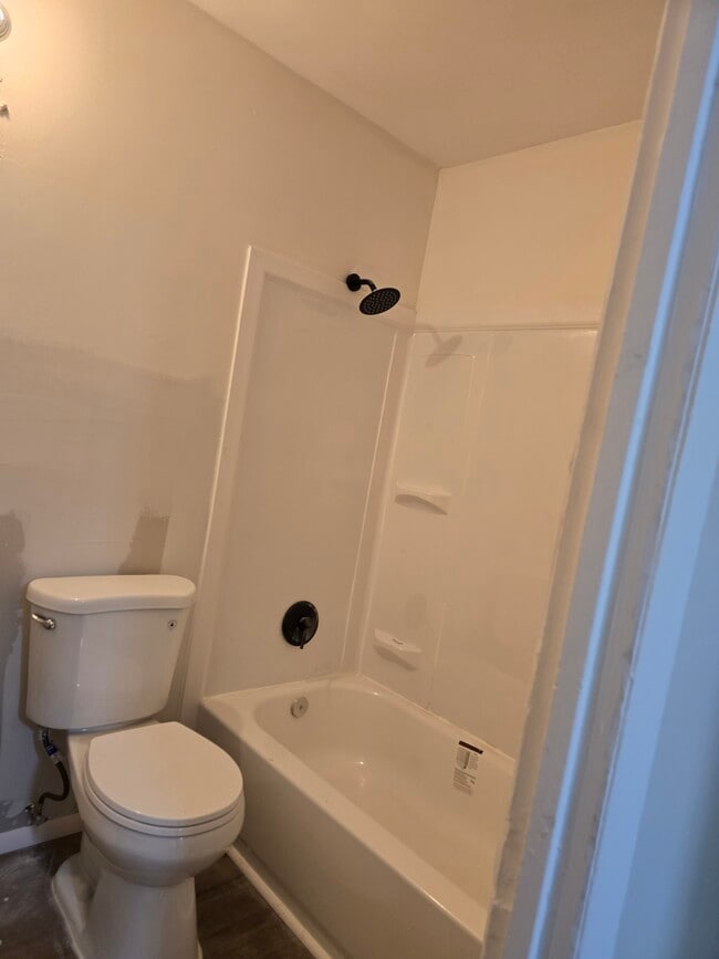 Building Photo - 4619 Belcourt Dr