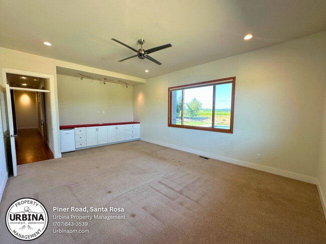 Building Photo - Luxury Vineyard Retreat with Pool, Cabana ...