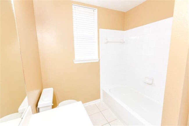 Building Photo - 314 Blossomwood Dr