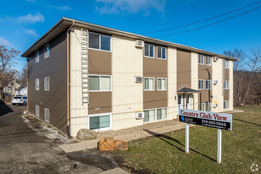 Building Photo - Country Club View