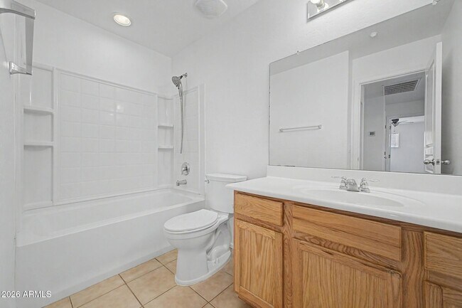 Building Photo - 8777 W Dahlia Dr