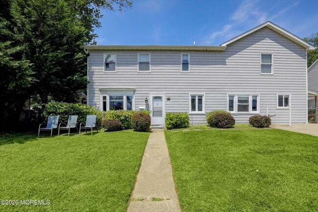 Building Photo - 265 Norgrove Ave