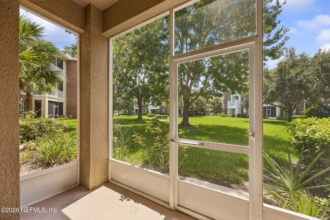 Building Photo - 785 Oakleaf Plantation Pkwy