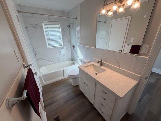 Building Photo - Updated 3BR Home with Office & Large Decks in Haw River