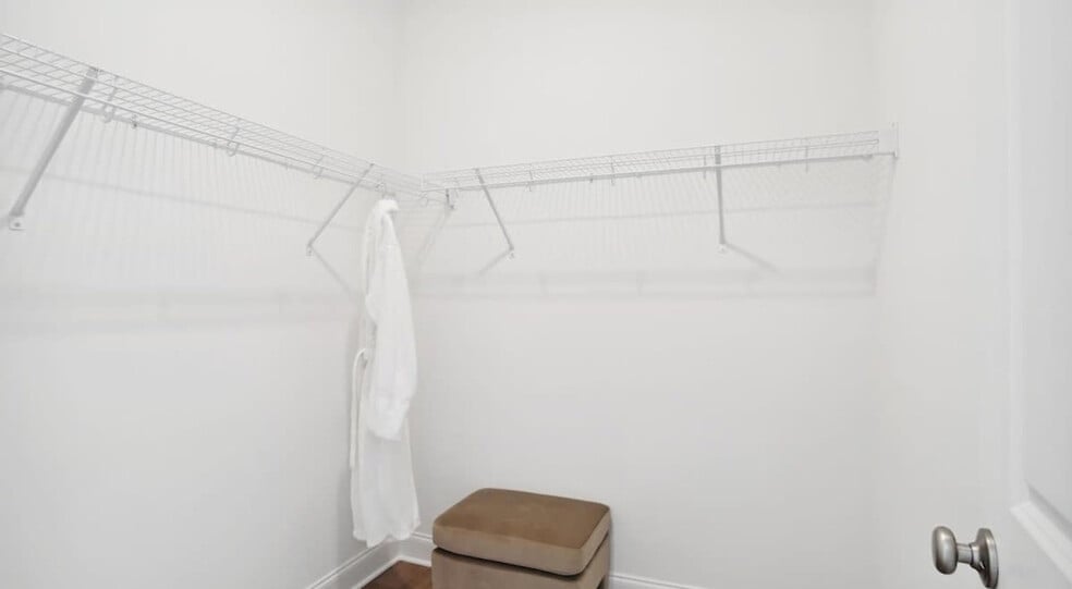 Building Photo - 8530 Steele Creek Pl Dr