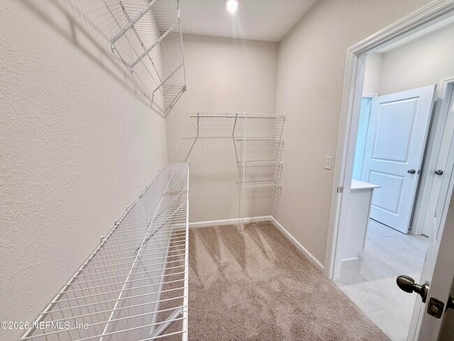 Building Photo - 321 Appalachian Trl