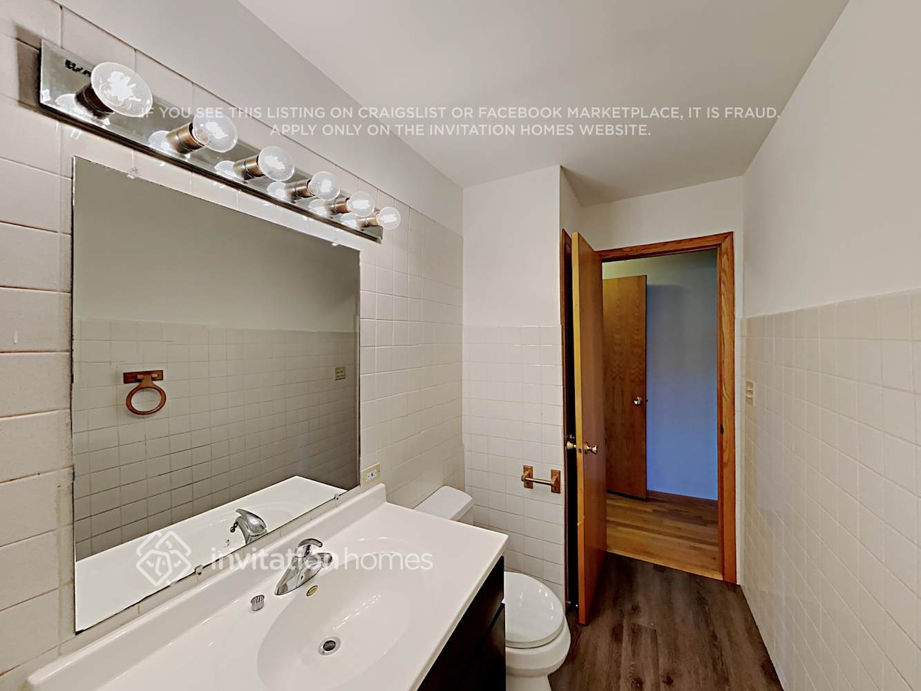 Building Photo - 8741 Sproat Ave