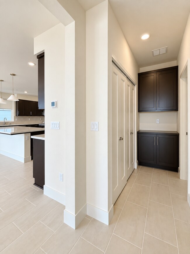 Building Photo - 9804 Seawind Wy
