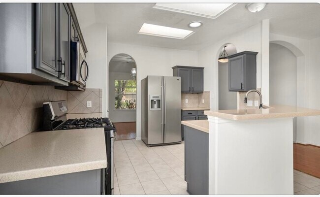 Building Photo - 6930 Atasca Creek Dr