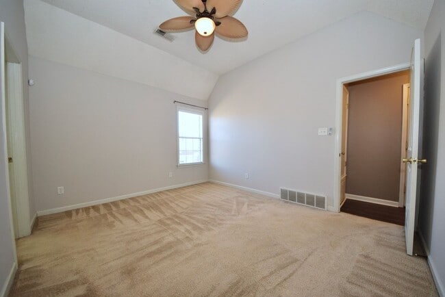 Building Photo - Wonderful 3 bed, 2 bath home near Shelby Farms Park.