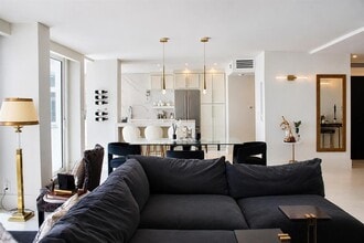 Building Photo - 4300 N Ocean Blvd