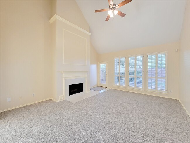Building Photo - 4106 Creek Ridge Ln