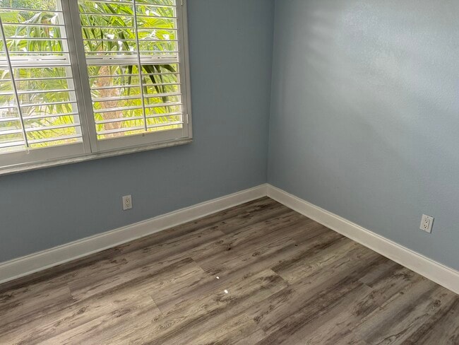 Building Photo - 57547 Gibson St