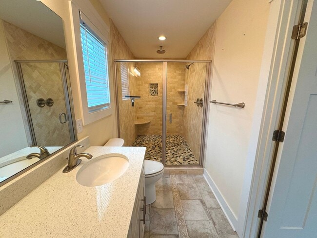 Building Photo - BEACH HOME! 4/4.5 with 3 car garage