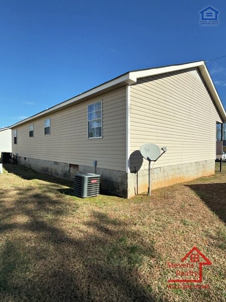 Building Photo - 235 Dogwood Pointe Dr