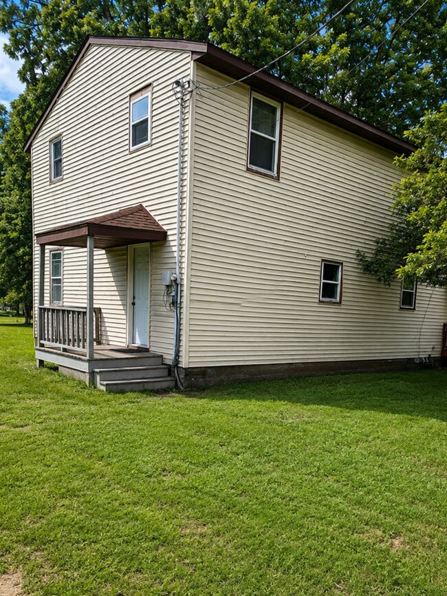 Building Photo - 35 O'Sage Ave