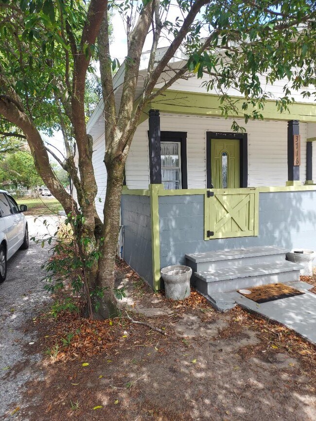 Building Photo - 3716 N 35th St