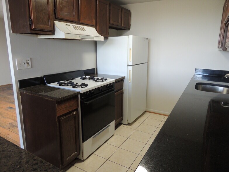 Building Photo - 4600 Duke St