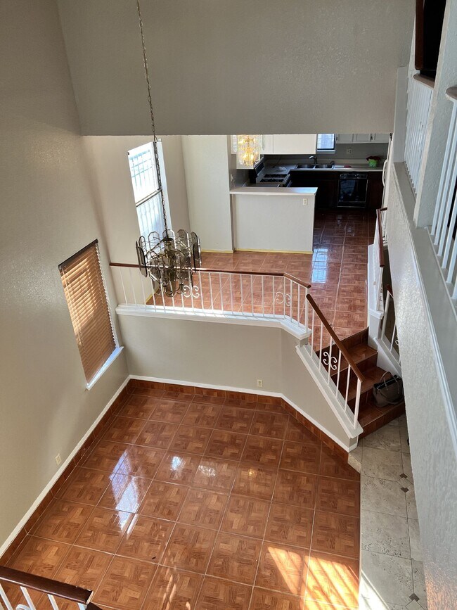 Building Photo - 2905 Gilberto Avila St