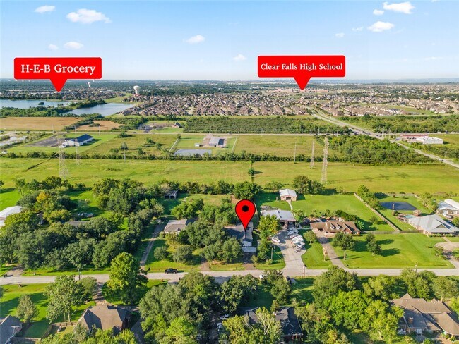 Building Photo - 5425 Jeffrey St