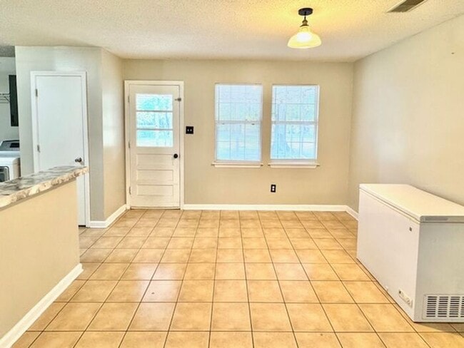 Building Photo - Affordable 3BR home in Southaven with grea...