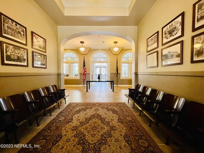 Building Photo - 2525 College St