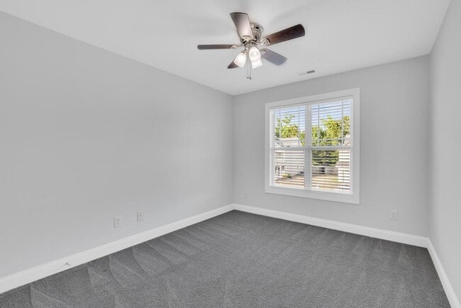 Building Photo - Beautiful home in a great neighborhood!