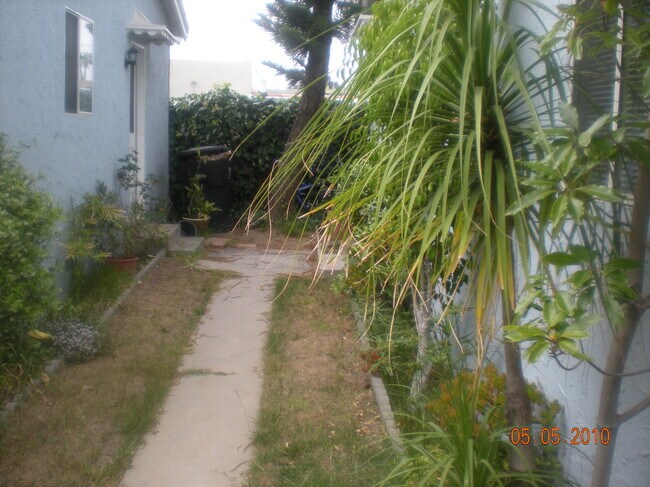 Building Photo - 2133 22nd St