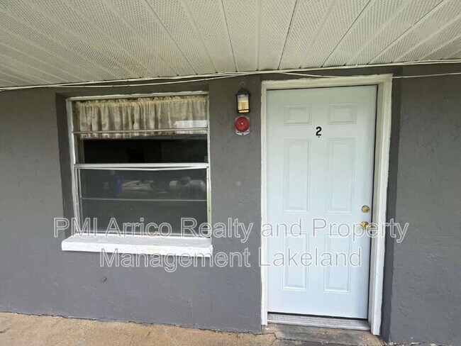 Primary Photo - 214 N Chestnut Rd