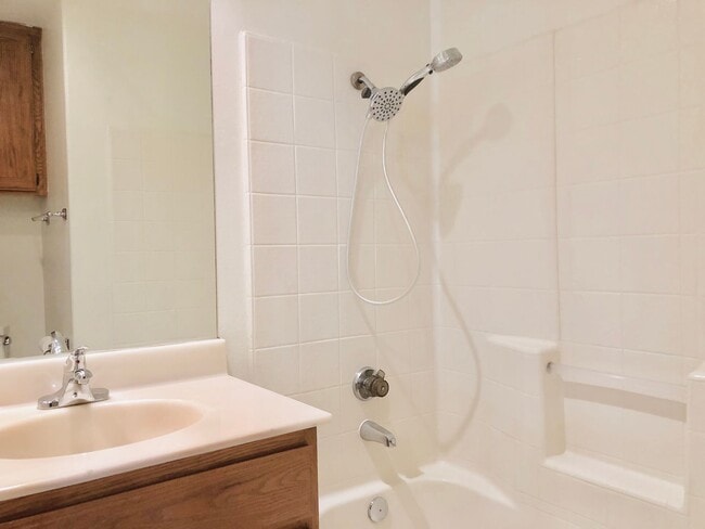 Building Photo - Beautiful 2 bedroom 2 bath Home!!!!