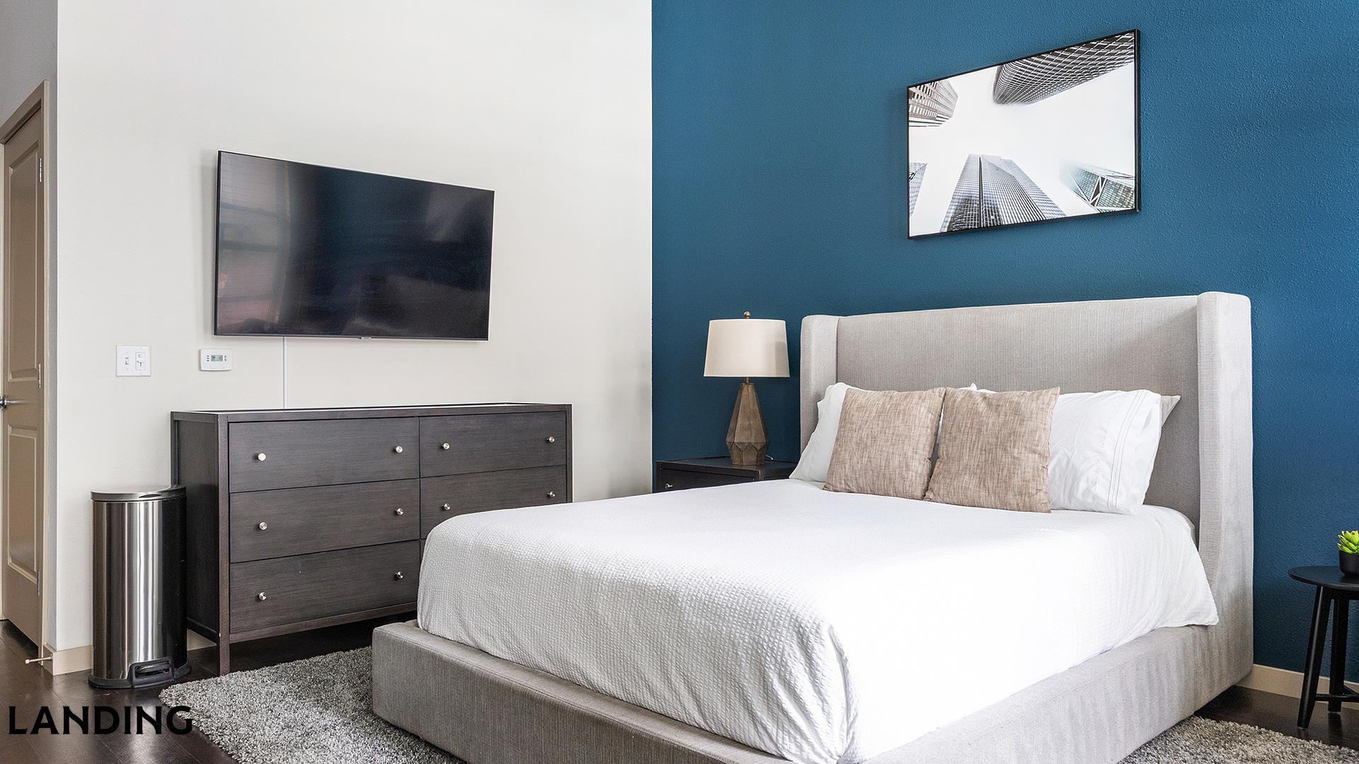 Building Photo - 1550 N Raleigh St