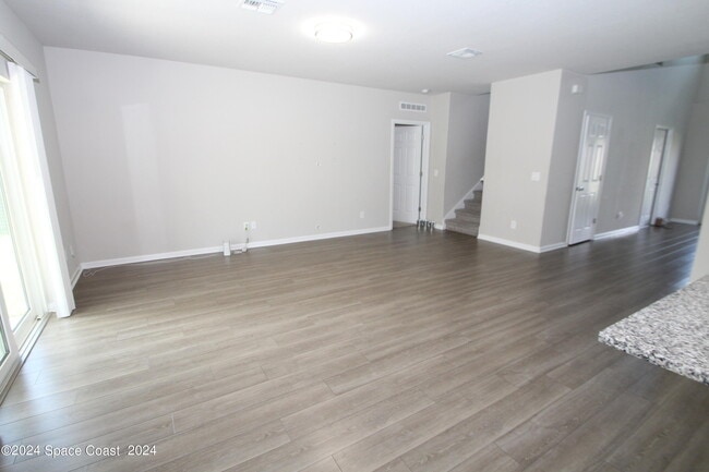 Building Photo - 695 Boughton Way