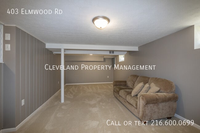 Building Photo - 403 Elmwood Rd