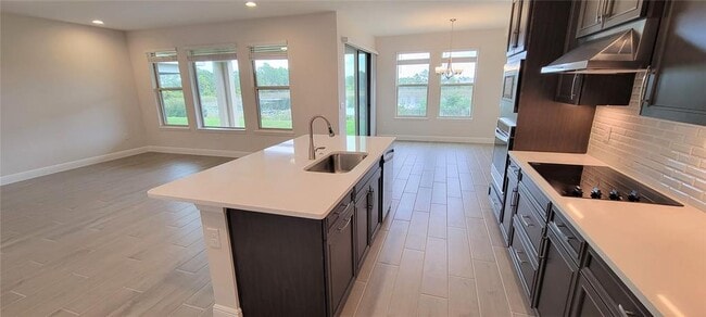 Building Photo - 9753 Lost Creek Dr