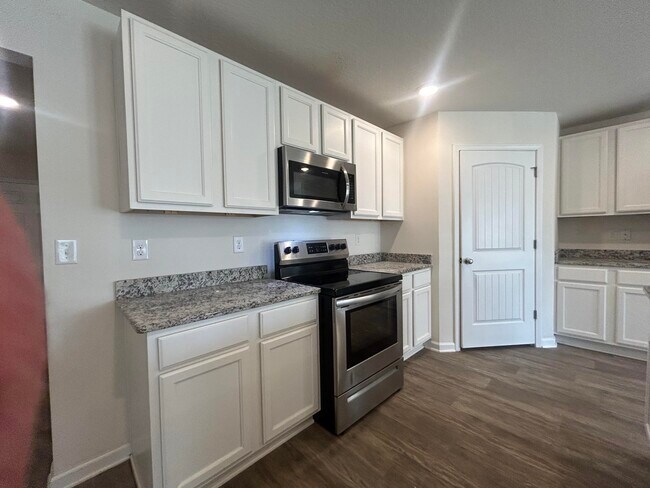 Building Photo - 916 Merganser Way