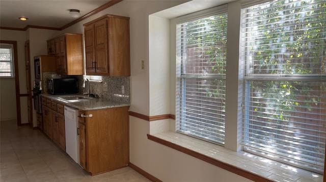 Building Photo - 6705 Sweetwater Dr