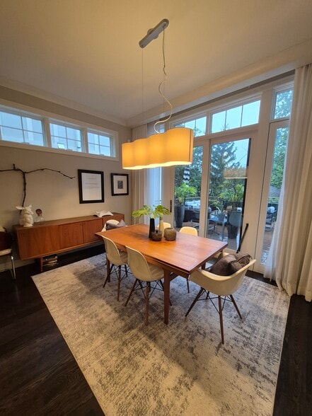 Dining Area - 3840 Upton Ave S